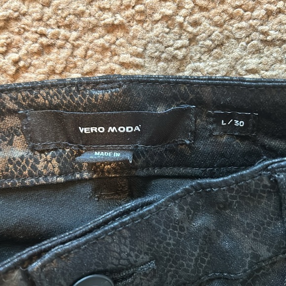 Vero Moda snake coat slim pants - Picture 5 of 7